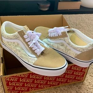 Van’s Old Skool Desert Skulls